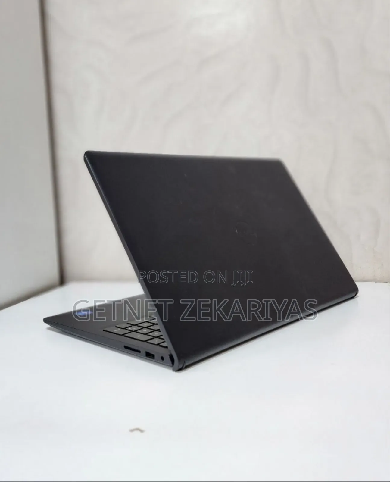 New Laptop Dell Inspiron 15 8GB Intel Core I5 SSD 512GB