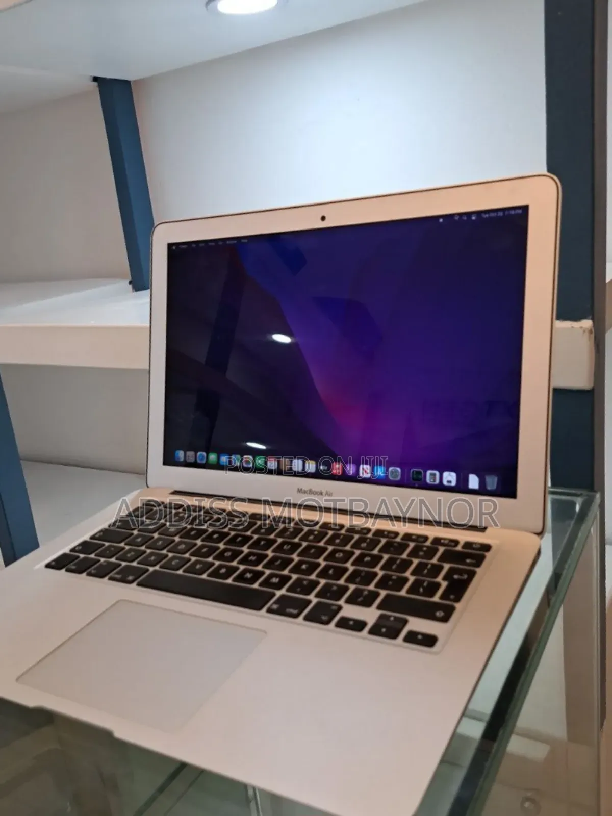 New Laptop Apple MacBook Pro 2017 16GB Apple M1 SSD 256GB