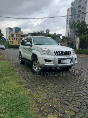 Photo - Toyota Land Cruiser Prado 2004 White