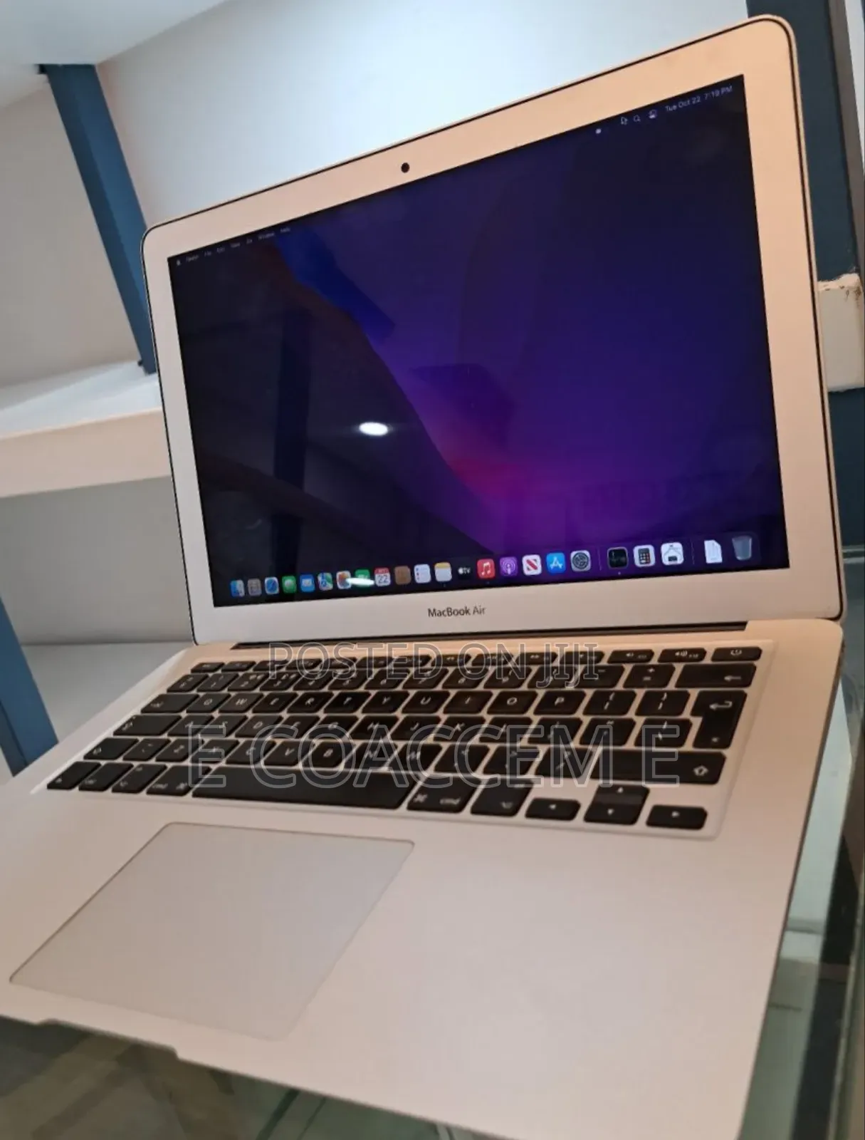New Laptop Apple MacBook 8GB Intel Core I5 SSD 256GB