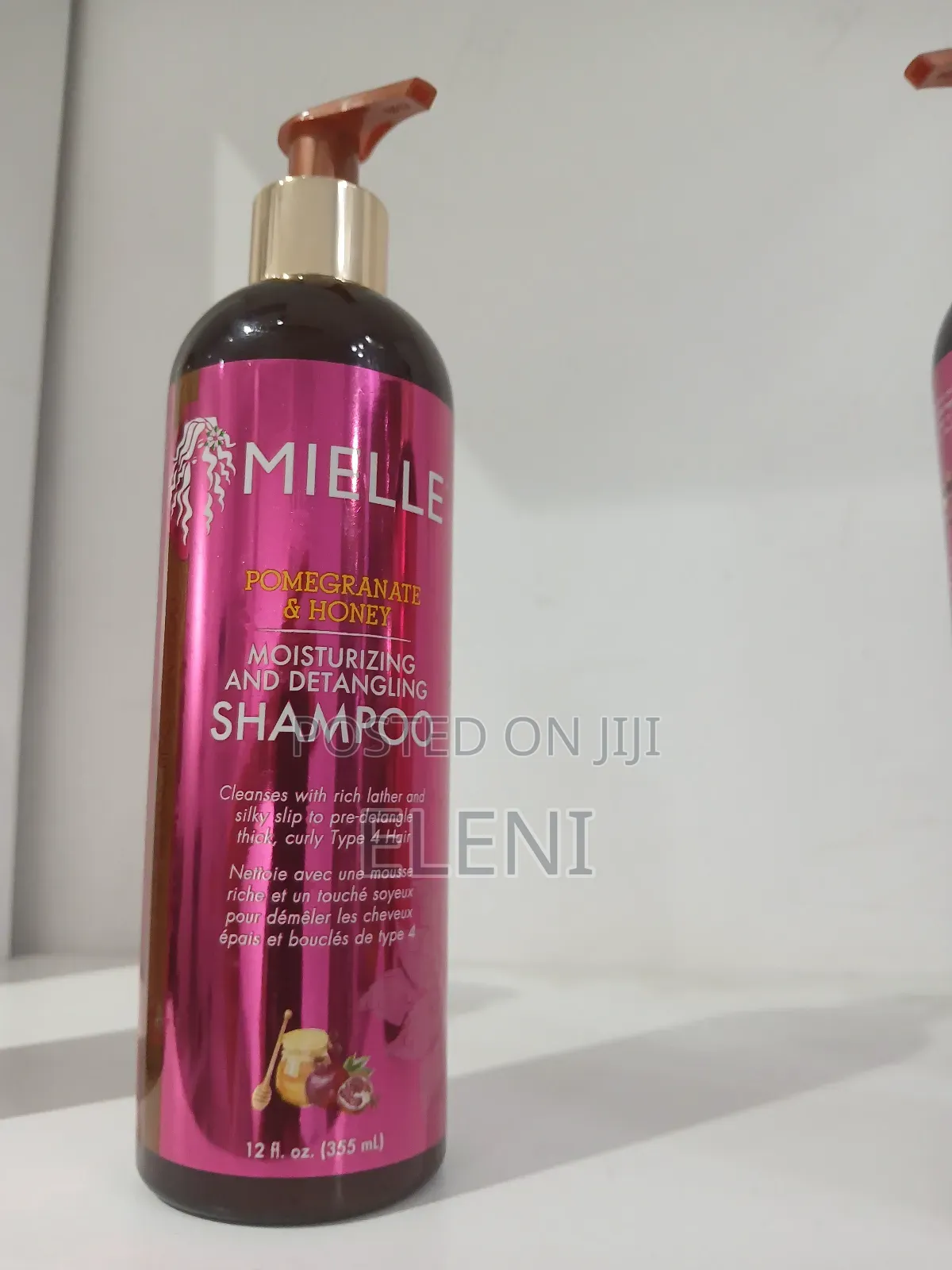 Mielle Moisturizing and Detailing Shampo