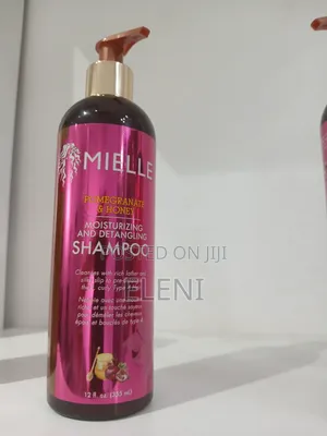 Photo - Mielle Moisturizing and Detailing Shampo