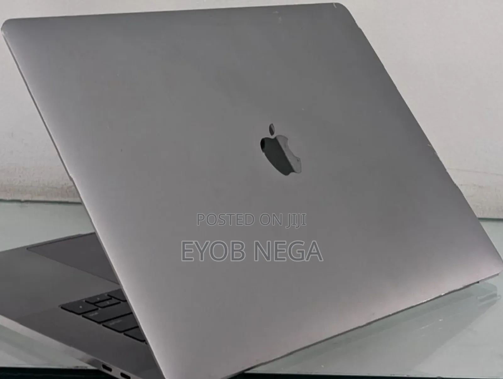 New Laptop Apple MacBook Pro 2018 32GB Intel Core I9 SSD 512GB