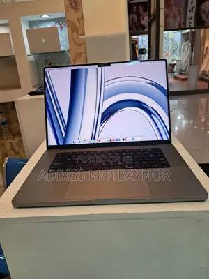 New Laptop Apple MacBook Pro 2023 M2 32GB Apple M2 SSD 512GB