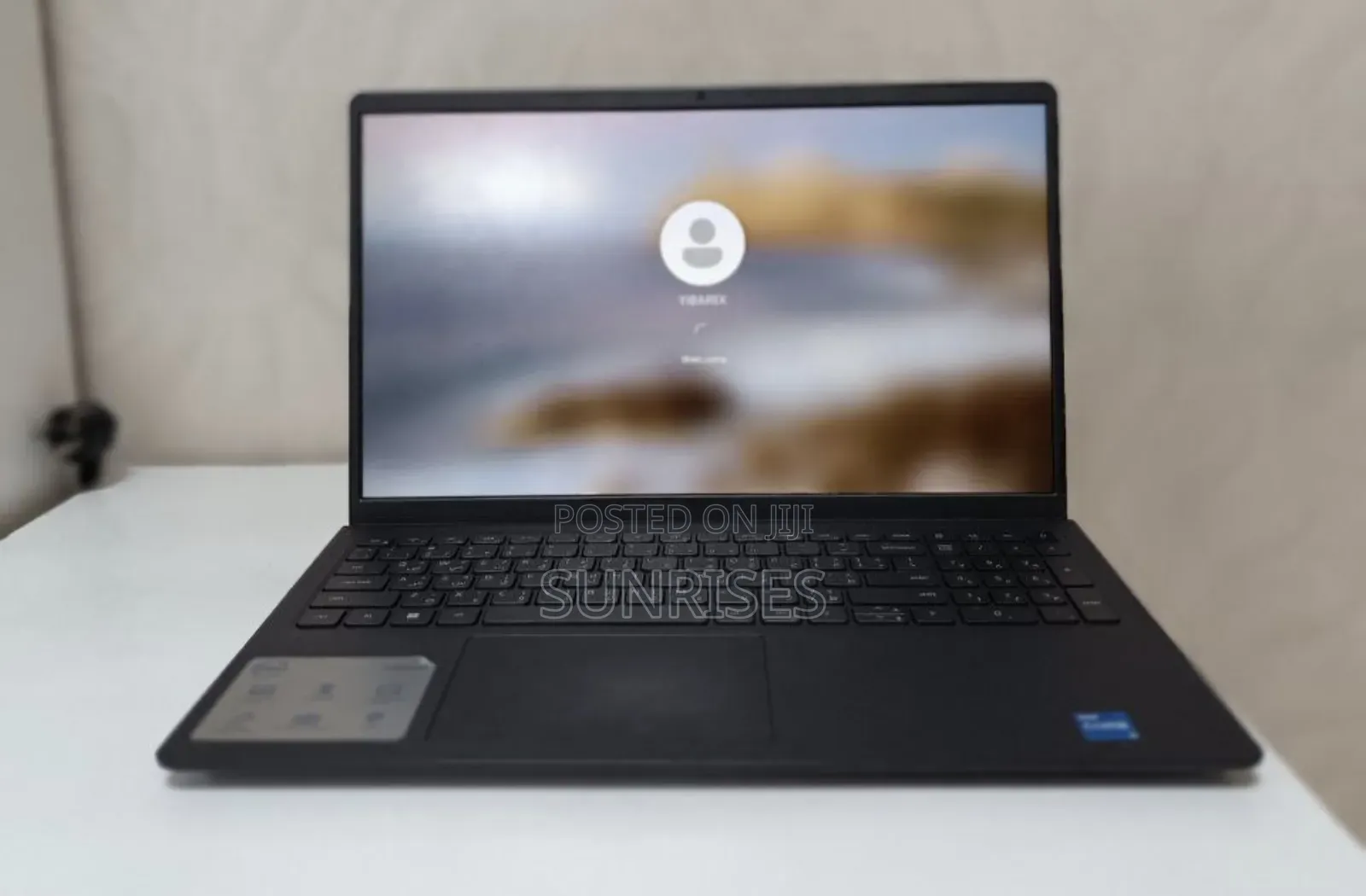 New Laptop Dell Inspiron 15 8GB Intel Core I5 SSD 512GB