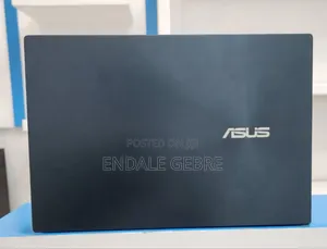 New Laptop Asus Zenbook 14 UX434 16GB Intel Core I7 SSD 512GB