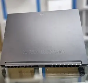 New Laptop Acer Predator Triton 500 SE 16GB Intel Core I7 SSD 2T