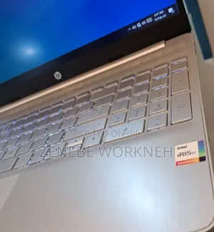 Photo - New Laptop HP 16GB Intel Core I5 SSD 512GB