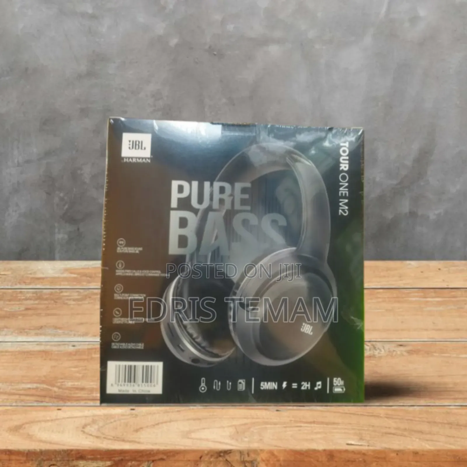 JBL Harman Wireless Headset Black to Be Lost in the Sound