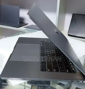 New Laptop Apple MacBook Pro 2019 32GB Intel Core I9 SSD 512GB