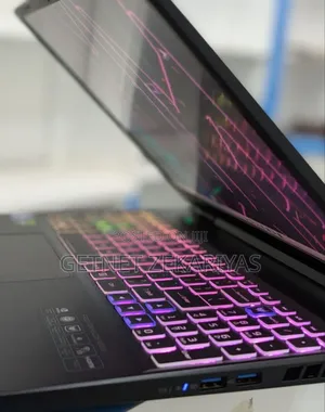 New Laptop HP Stream Notebook 16GB Intel Core I9 SSD 1T