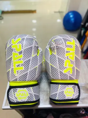 Photo - Fight Gloves