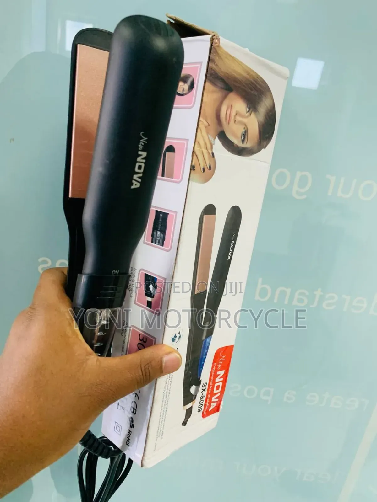 ፓይስትራራ 
Nova Pro Professioal Hair Straightener 
-