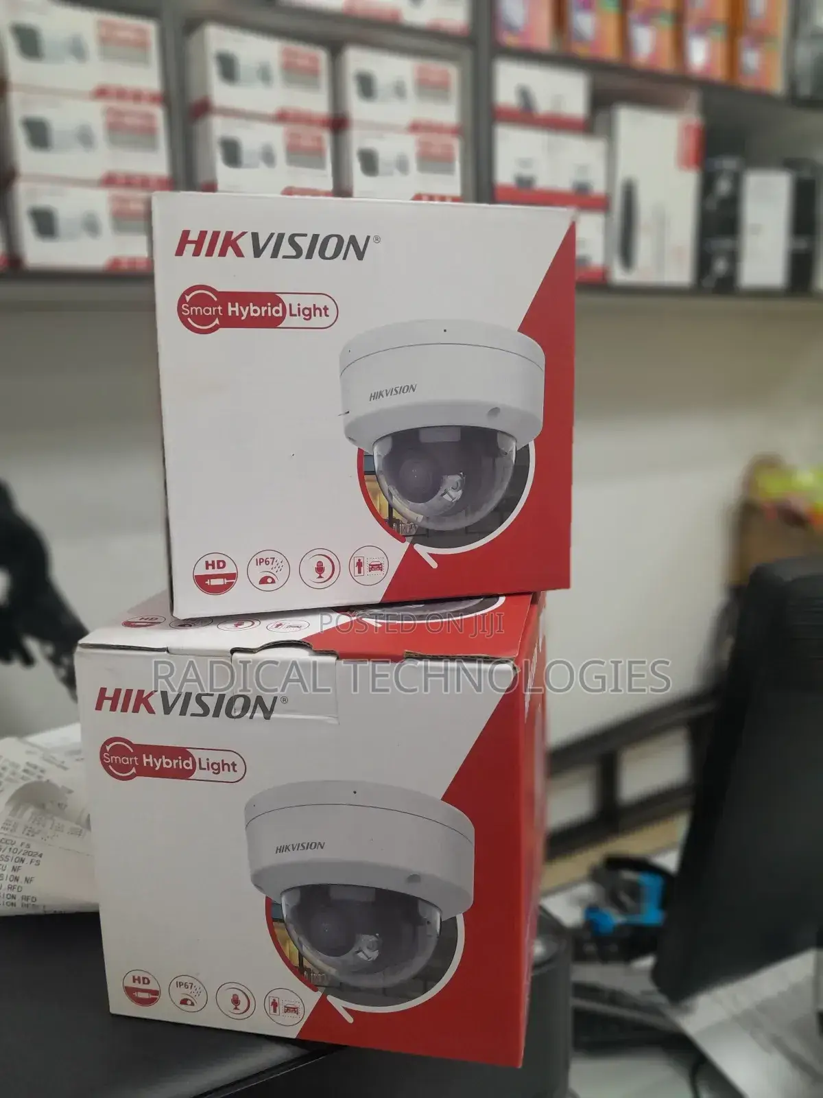Hikvision 4mp Hybrid Full Colour ድምፅ ያለው Security Camera