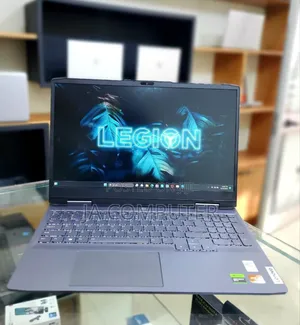 New Laptop Lenovo LOQ 15IRH8 16GB AMD Ryzen 5 SSD 512GB