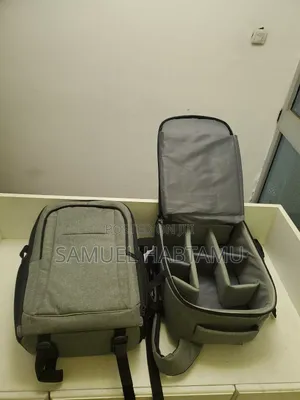 Photo - Camera Man Back Bag