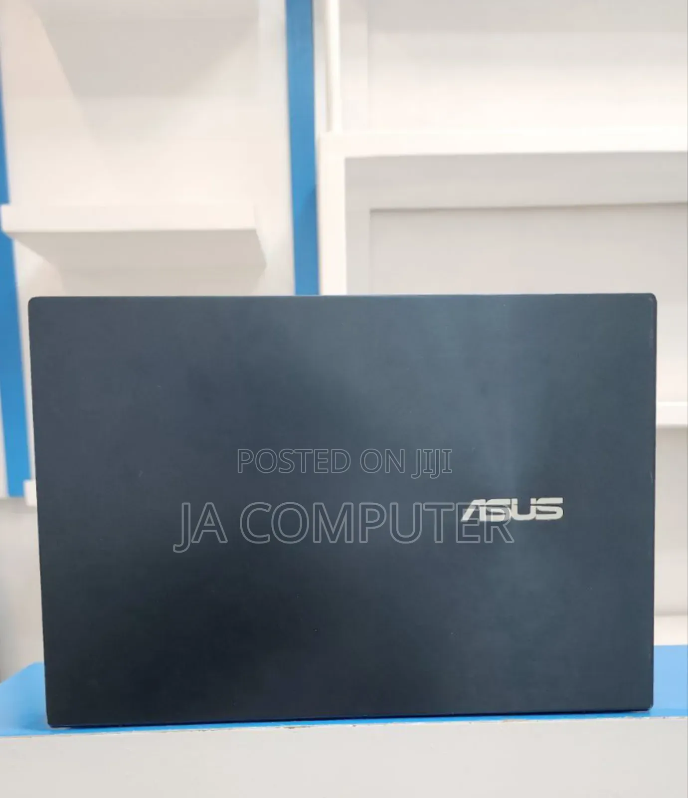 New Laptop Asus ZenBook UX430UQ 16GB Intel Core I7 SSD 512GB