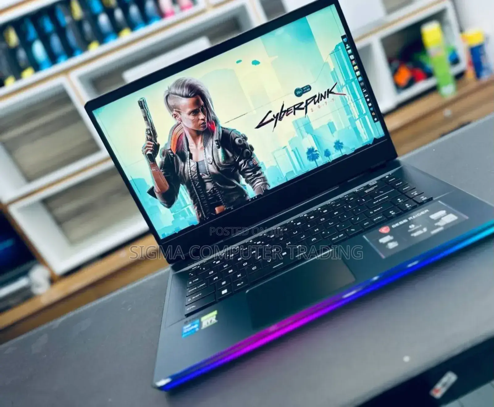 New Laptop MSI GP75 Leopard 16GB Intel Core I7 SSD 1T