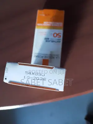 La Roche- Posay 50+ Invisible Fluid Sunscreen