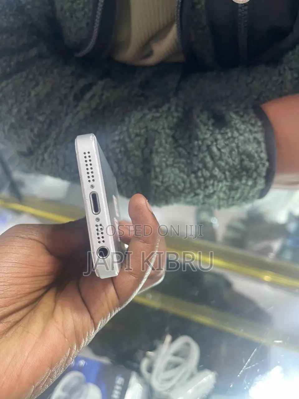 Apple iPhone SE 16 GB Silver