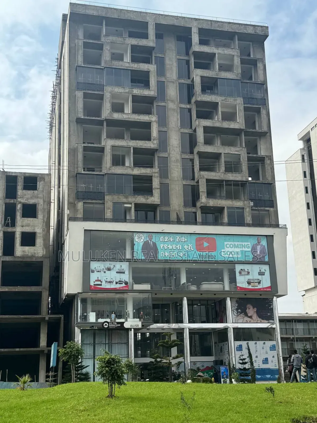 የሚሸጥ ሱቅ በ22