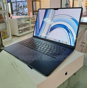 New Laptop Apple MacBook Air 2022 M2 8GB Apple M2 SSD 256GB