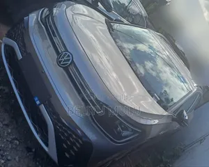 New Volkswagen ID.6 2024 Gold