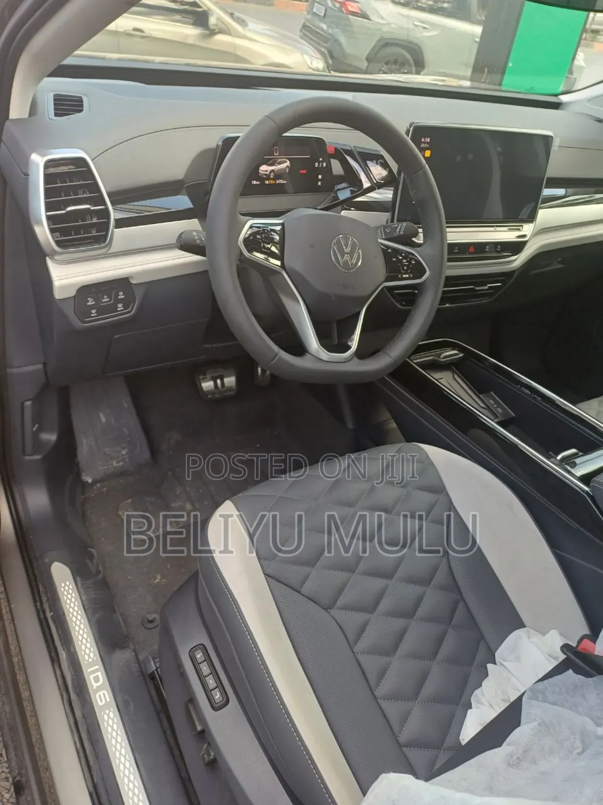 New Volkswagen ID.6 2024 Gold