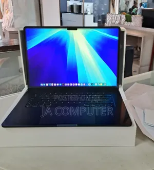 New Laptop Apple MacBook Air 2023 M2 8GB Apple M2 SSD 512GB