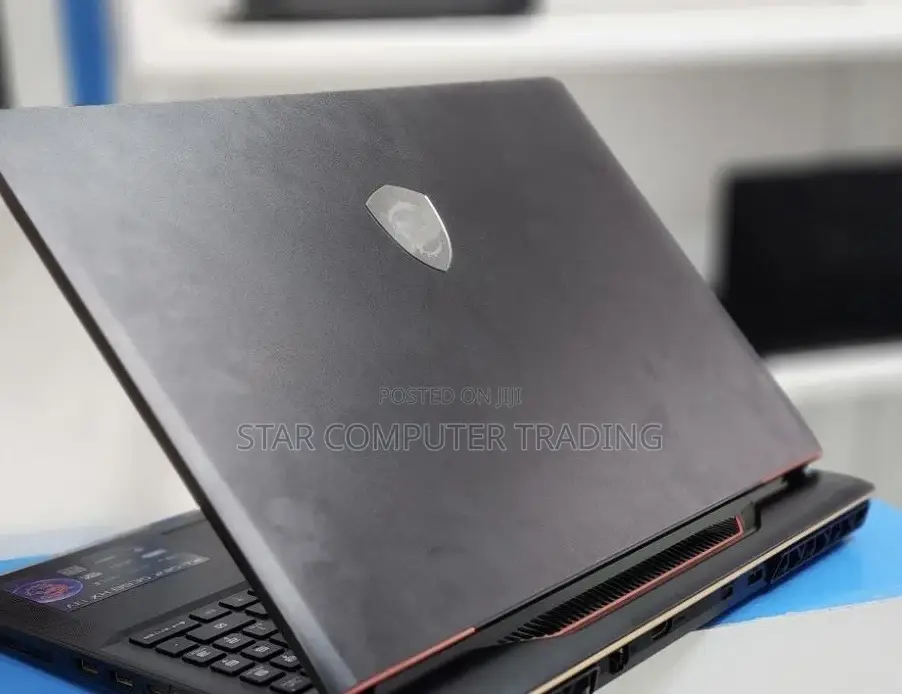 New Laptop MSI Raider GE76 12UGS 16GB Intel Core I9 SSD 1T