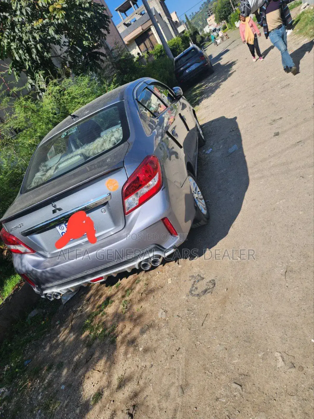 Mitsubishi Attrage 2022 Silver