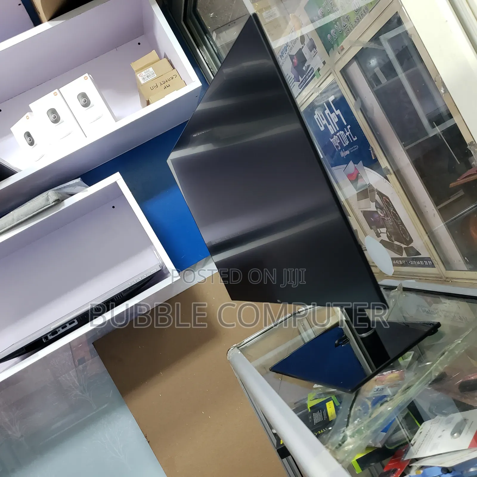 DELL 27 Inch Frameless Monitor