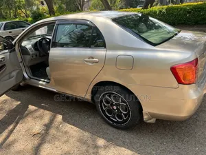 Toyota Corolla 2009 Gold