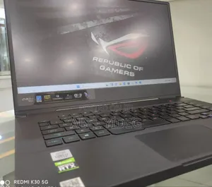 New Laptop Asus ROG Zephyrus G15 16GB Intel Core I7 SSD 1T