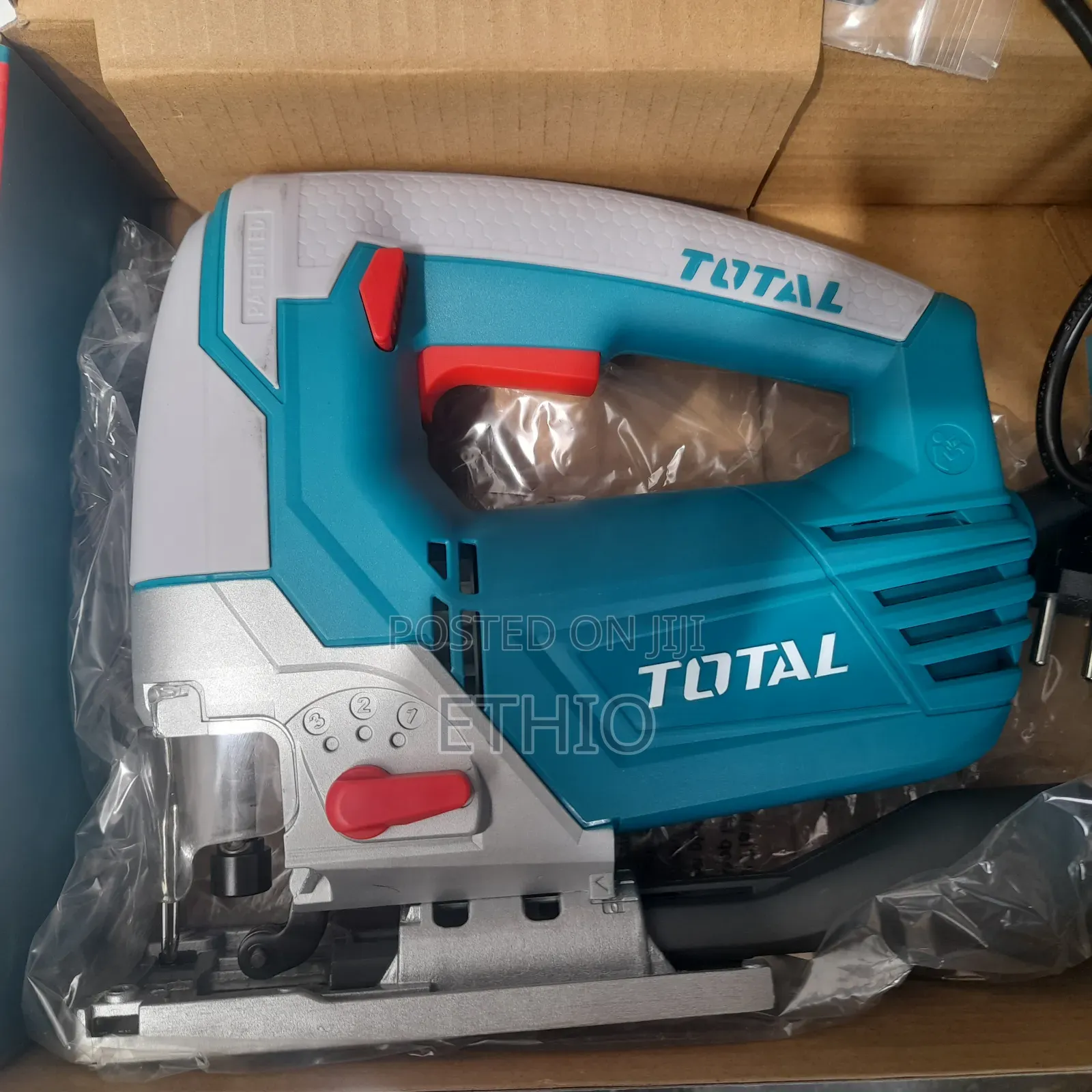 Total Jigsaw 800w