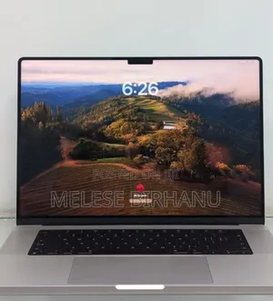 New Laptop Apple MacBook Pro 2023 M3 14-Inch 18GB Apple M3 Pro SSD 1T