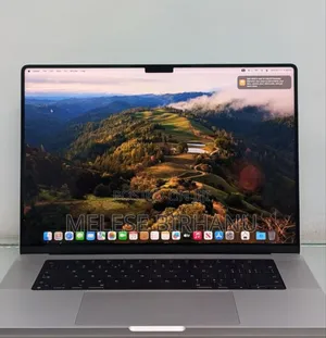 New Laptop Apple MacBook Pro 2023 M3 14-Inch 18GB Apple M3 Pro SSD 1T