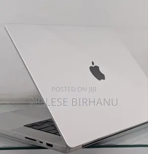 New Laptop Apple MacBook Pro 2023 M3 14-Inch 18GB Apple M3 Pro SSD 1T