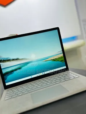 New Laptop Microsoft Surface 8GB AMD Ryzen 5 SSD 512GB