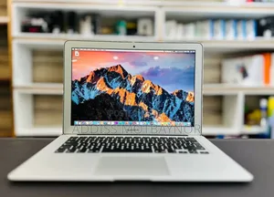 New Laptop Apple MacBook 2015 8GB Intel Core I7 SSD 512GB