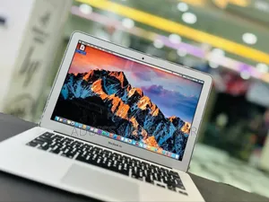 New Laptop Apple MacBook 2015 8GB Intel Core I7 SSD 512GB