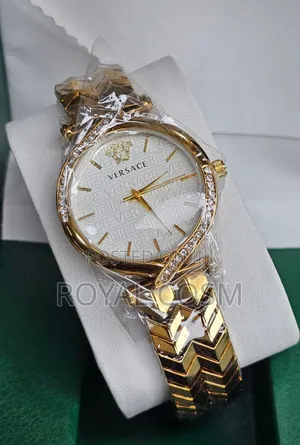 Photo - Versace የሴቶች Watches