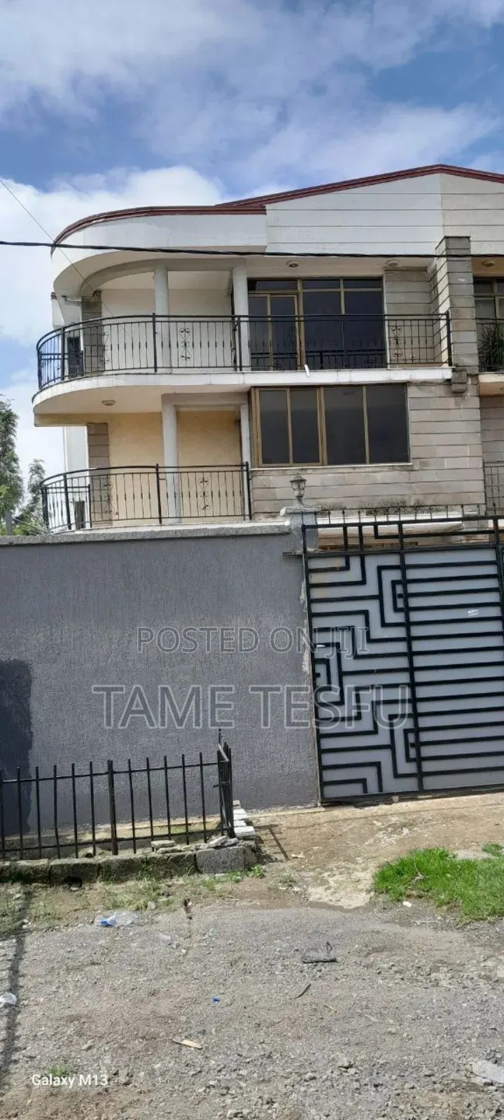 Furnished 6bdrm House in Hayat, Bole for sale