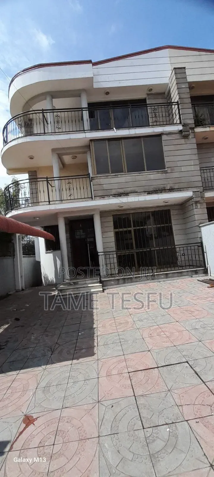 Furnished 6bdrm House in Hayat, Bole for sale