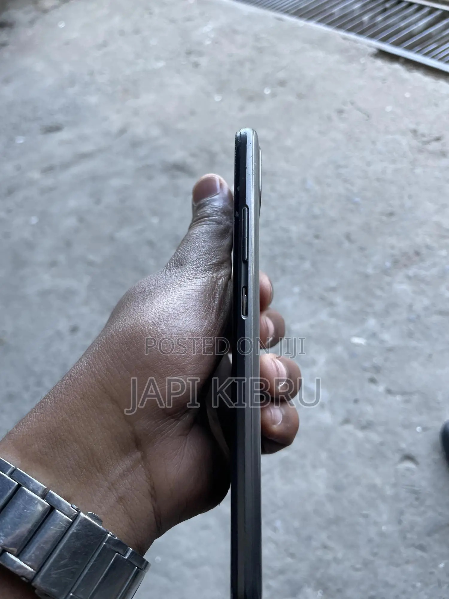 Realme 5i 64 GB Silver