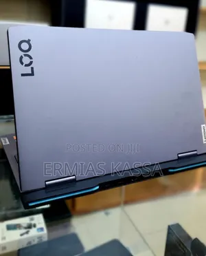 New Laptop Lenovo LOQ 15IRH8 16GB AMD Ryzen 7 SSD 512GB