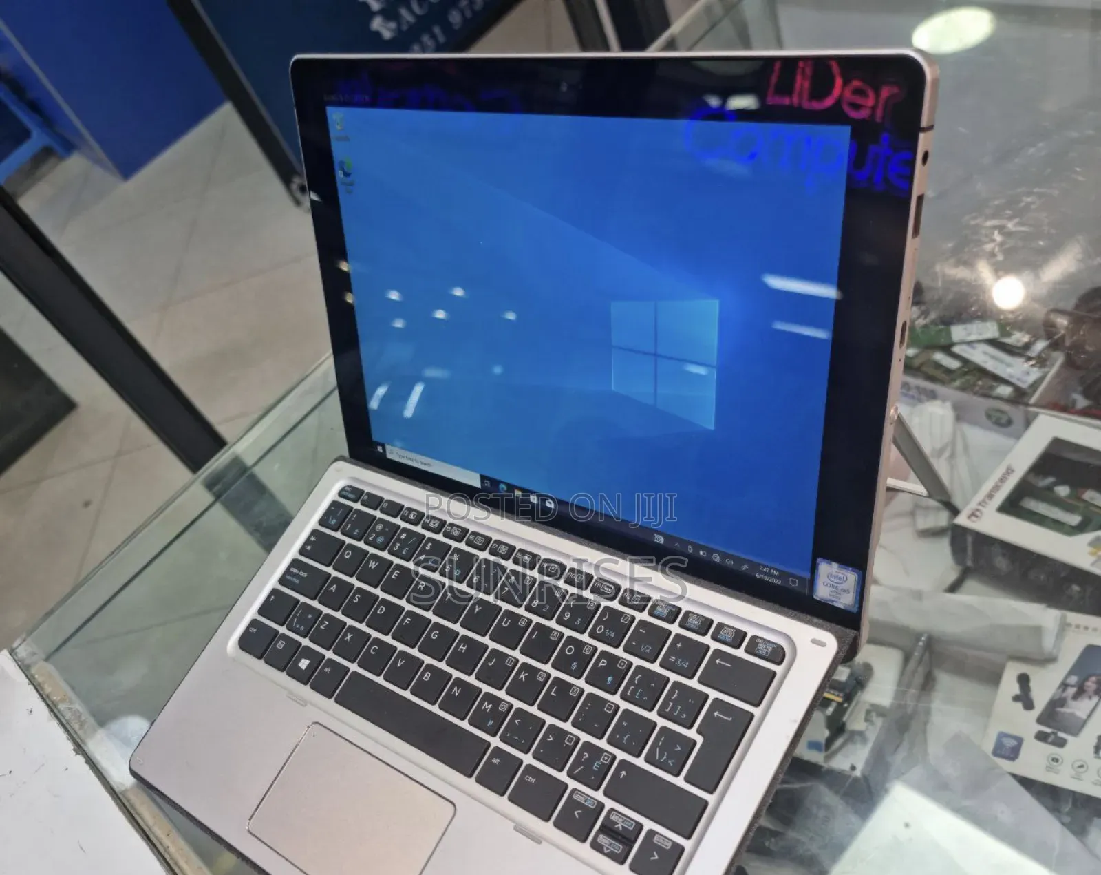 New Laptop HP EliteBook 840 8GB Intel Core M SSD 256GB