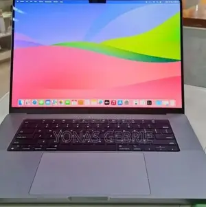 New Laptop Apple MacBook Pro 2023 M2 32GB Intel Core I9 SSD 512GB