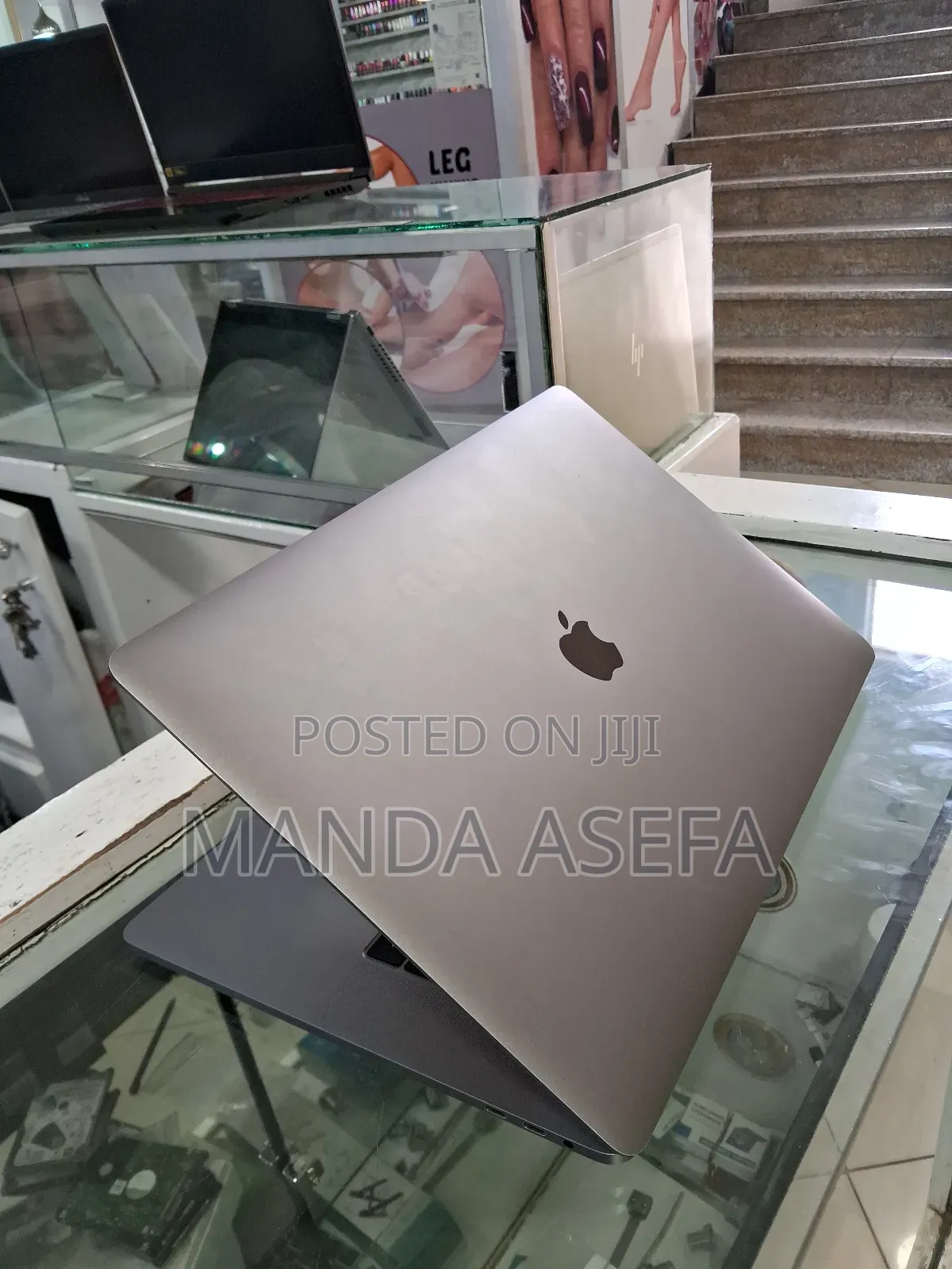 New Laptop Apple MacBook Pro 2018 32GB Intel Core I9 SSD 1T