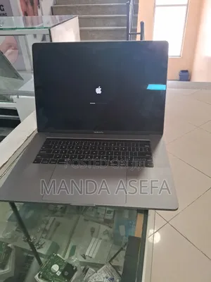 New Laptop Apple MacBook Pro 2018 32GB Intel Core I9 SSD 1T